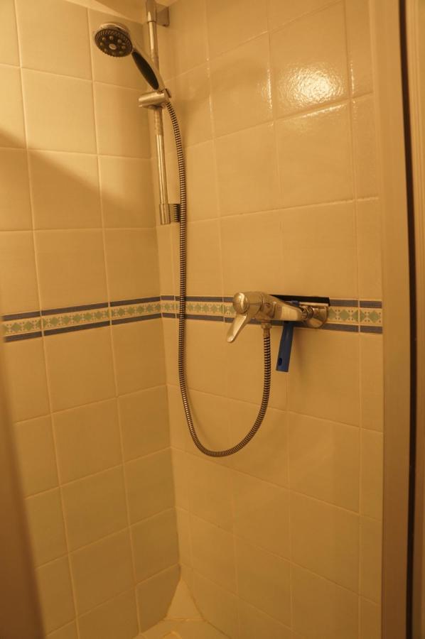 Appartement T3 Climatisé entre mer et centre Nizza Esterno foto